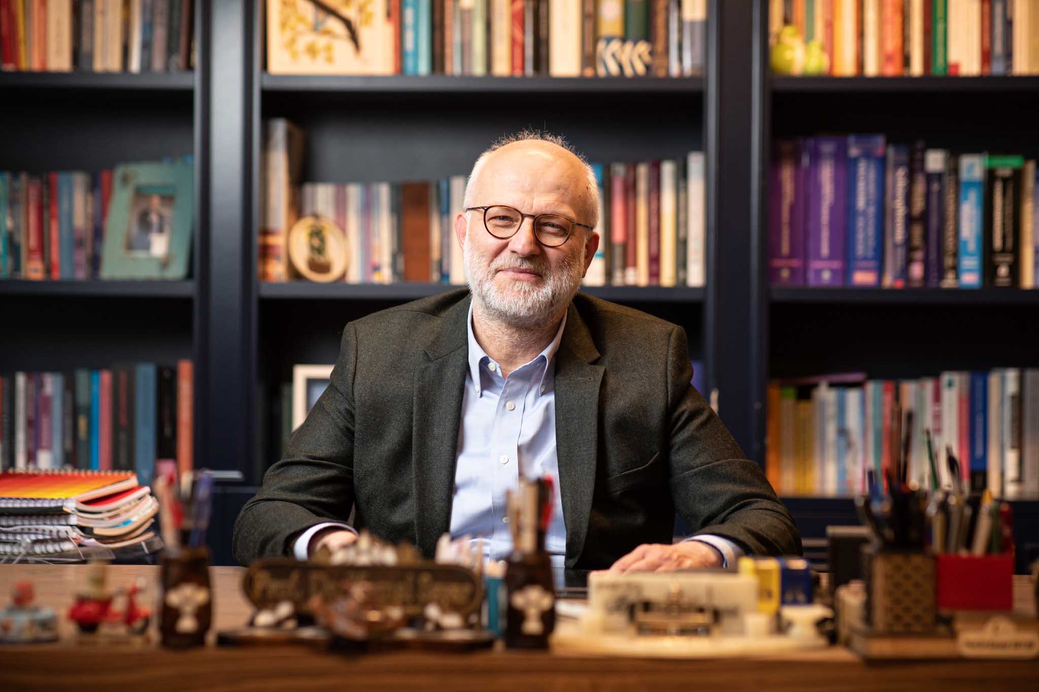 Prof. Dr. Kemal Sayar